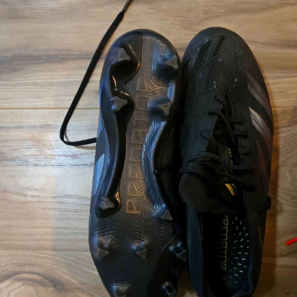 Adidas Predator Black And Gold Soccer Cleats Size 8 Mens| Very Lightly Used